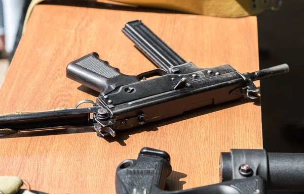 Російський вогнепальної зброї. Пістолет-кулемет кедр — стокове фото