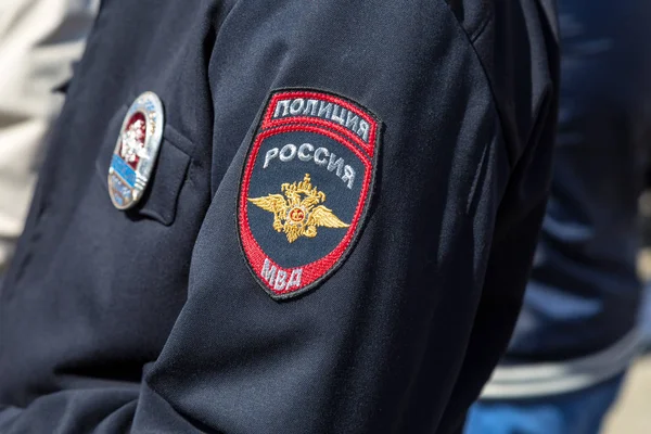 Chevron on the sleeve uniforms of the russian policeman — Stock Photo, Image