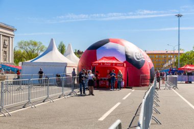 Samara, Rusya - 13 Mayıs 2018: FIFA Dünya Kupası Kupa tur Rusya'nın ev sahibi şehir birinde