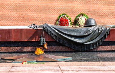 Eternal flame on the tomb of the unknown soldier in Moscow, Russ clipart