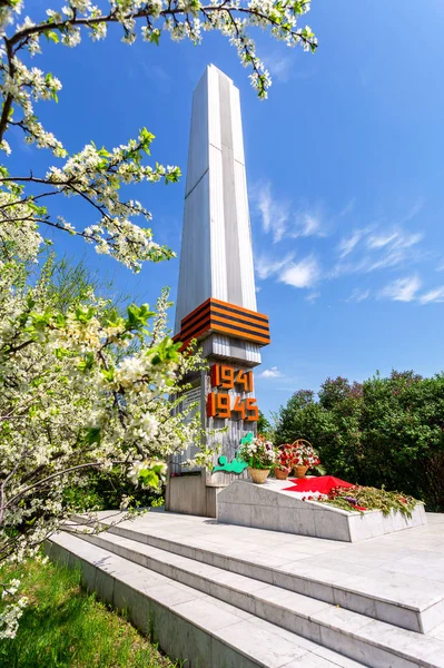 Памятник павшим красноармейцам — стоковое фото