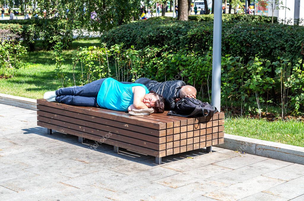 Moscow Russia July 8 19 Homeless People Sleeping On The Wooden Bench In The City Park Larastock
