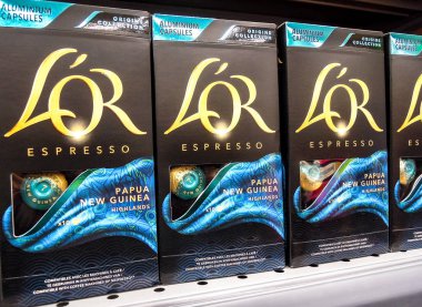 Ya da süpermarketteki rafta satılmaya hazır kahve.