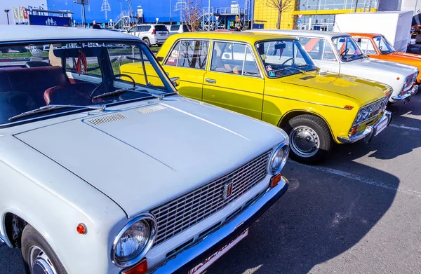 Automóviles retro soviéticos Lada —  Fotos de Stock