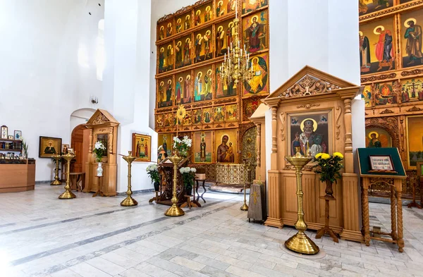 Interior of the Nicolo-Vyazhishchsky monastery — Stok fotoğraf