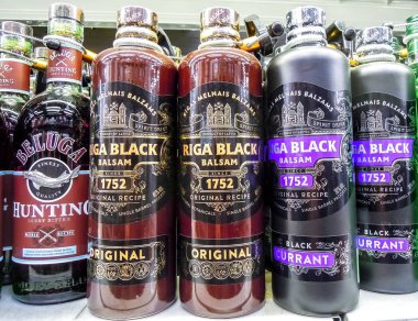 Riga Black Balsam geleneksel bir Letonya bitkisel likörüdür.
