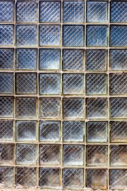 Arka plan dokusu olarak eski grunge cam bloklar duvar