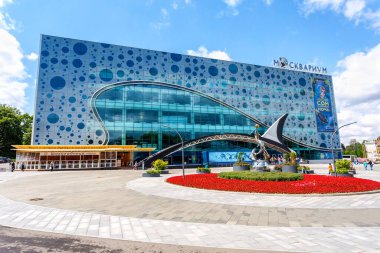 Moskova, Rusya - 8 Temmuz 2019: Moskvarium, Oşinografi ve deniz biyolojisi merkezi, Moskova akvaryumu VDNKH