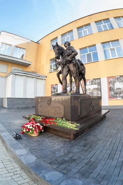サマーラ ロシア 9月9 2018 第5回フス派アレキサンドリア連隊 ブラック フサール の記憶に捧げられた記念碑 — ストック写真