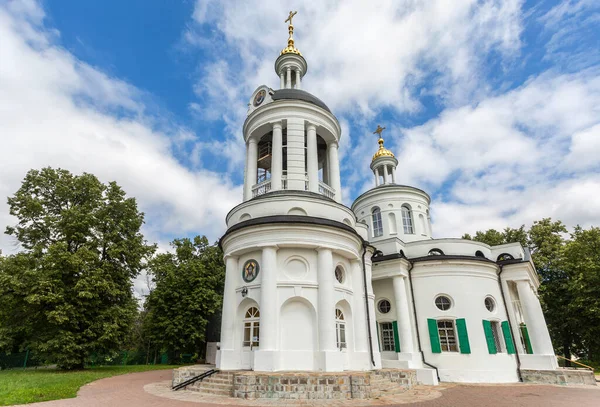 Iglesia Vlakhernskaya Icono Madre Dios Kuzminki Moscú Rusia — Foto de Stock