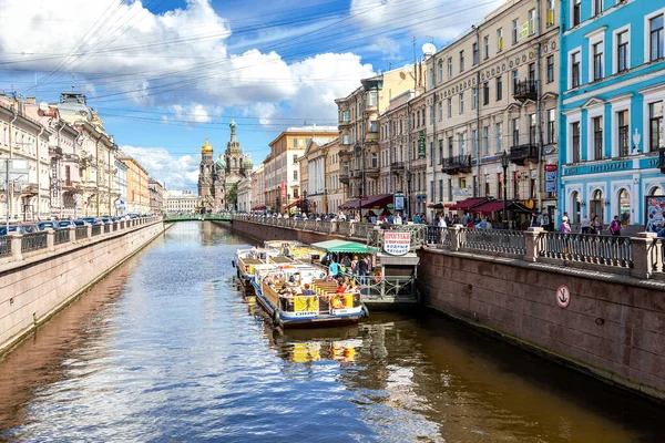 Sint Petersburg Rusland Augustus 2015 Riviercruiseschepen Drijvend Rivieren Kanalen Zomer — Stockfoto