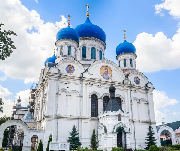 Fragmnt da Igreja de São Nicolau na aldeia de Rogachevo, região de Moscovo — Fotografia de Stock