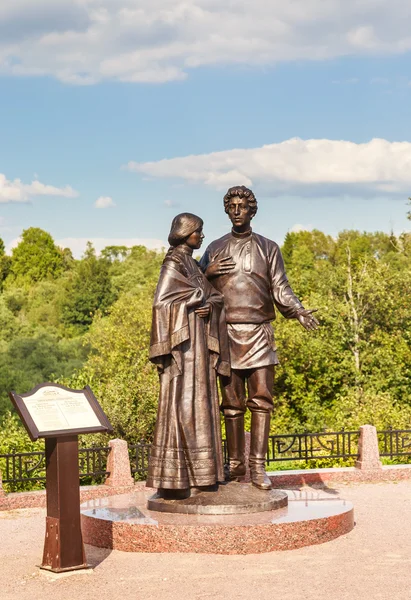 Monument to Alexander Blok and Lyubov Mendeleev. Village Tarakanovo. Moscow region — Stock Photo, Image