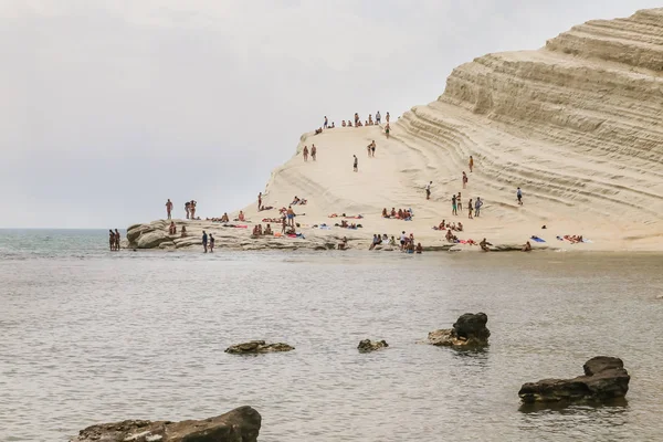 La falaise blanche appelée "Scala dei Turchi" en Sicile — Photo