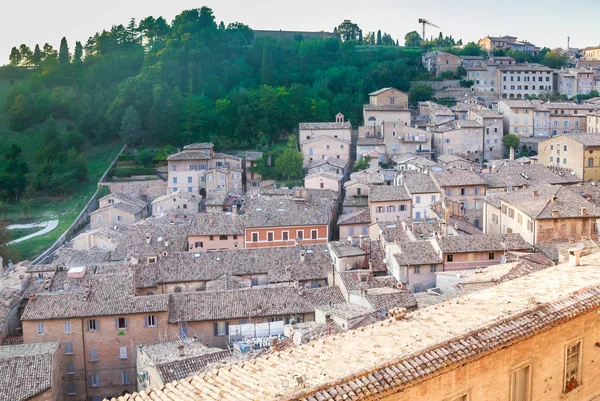 Vista da parte norte de Urbino. Itália, Marche, Pesaro Urbino — Fotografia de Stock