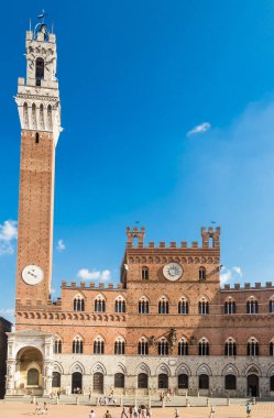 Palazzo Pubblico ve Torre del Mangia. Siena. İtalya