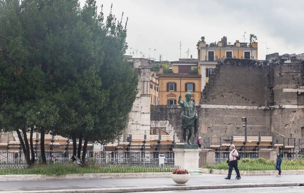 Γλυπτό από το ρωμαϊκό αυτοκράτορα Αυγούστου Καίσαρα. Ρώμη, Ιταλία — Φωτογραφία Αρχείου