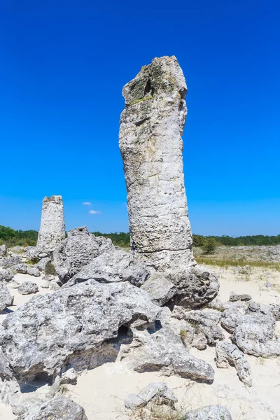 Přírodní úkaz vzdáleného Kamani, známý jako The Stone Forest. Varna, Bulharsko — Stock fotografie