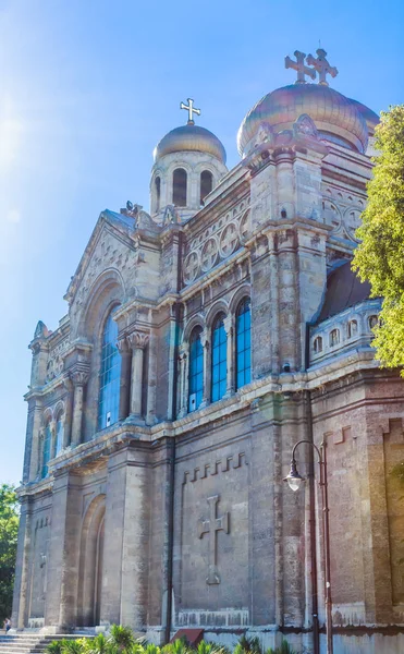 Principal Catedral Ortodoxa de Varna en Bulgaria — Foto de Stock