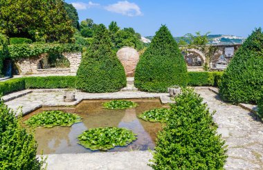Beyaz Zambak gölet. Balchik.Bulgaria Botanik Bahçesi.
