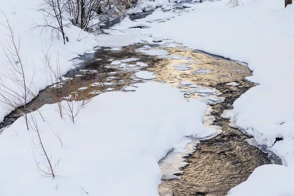 Fiume Belokurikha in inverno. Resort Belokurikha, Altai. Russia — Foto Stock