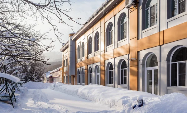 L'edificio del sanatorio "Centrosoyuz". Resort Belokurikh — Foto Stock