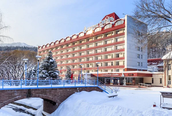 L'edificio del sanatorio "Siberia". Resort Belokurikha . — Foto Stock