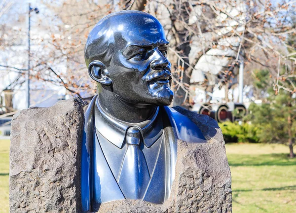 Busto de Lenin. Parque de las Artes "Museon". Moscú, Rusia — Foto de Stock