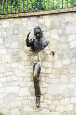 Jean Marais sculpture 
