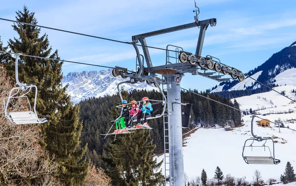 Ανελκυστήρας σκι. Χιονοδρομικό κέντρο Soll, Τιρόλο, Αυστρία — Φωτογραφία Αρχείου