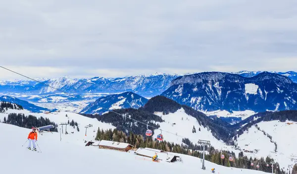 Auf den Pisten des Skigebietes soll, Tirol, Österreich — Stockfoto