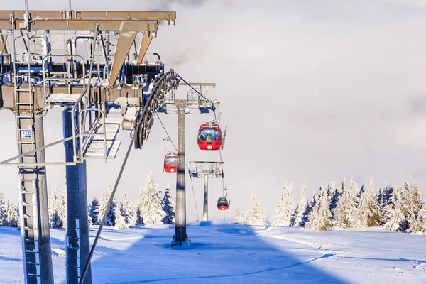 O elevador na estância de esqui de Soll, Tirol, Áustria — Fotografia de Stock