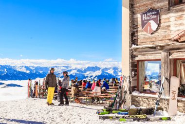 Dağın Hohe merhem. Kayak Merkezi Soll, Tyrol