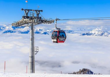 Soll, Tyrol, Avusturya Kayak Merkezi asansörde