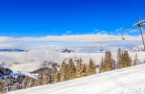 Skilift. Skigebied Soll, Tirol, Oostenrijk — Stockfoto