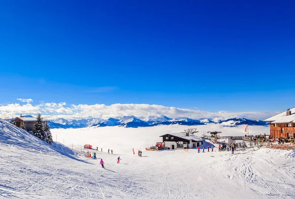 Na svazích lyžařského střediska Soll, Tyrolsko, Rakousko — Stock fotografie
