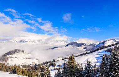 Kışın kar ile Dağları. Kayak Soll, Tyrol, Avusturya