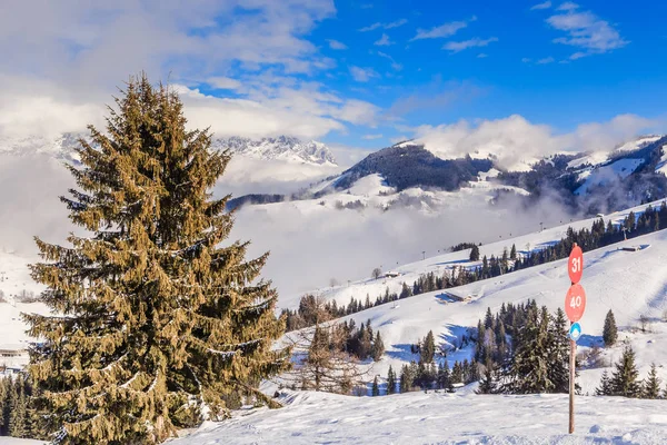 Kayak Merkezi Soll, Tyrol, Avusturya eteklerinde