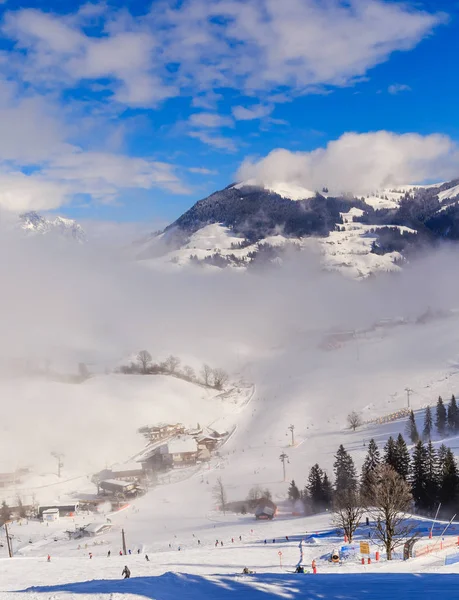 Auf den Pisten des Skigebietes soll, Tirol, Österreich — Stockfoto