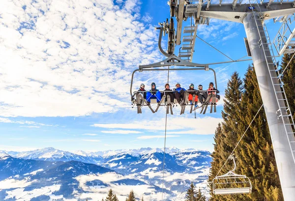 Ανελκυστήρας σκι. Χιονοδρομικό κέντρο Hopfgarten, Τιρόλο, Αυστρία — Φωτογραφία Αρχείου