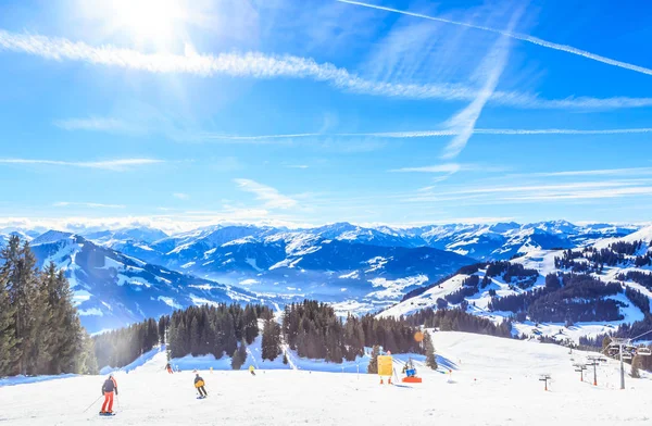 Sulle piste della stazione sciistica di Bressanone im Thalef. Tirolo, Austria — Foto Stock