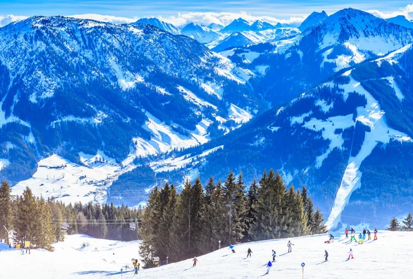 Sulle piste della stazione sciistica di Bressanone im Thalef. Tirolo, Austria — Foto Stock