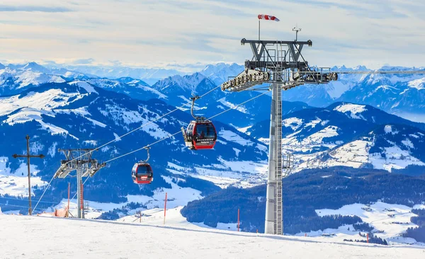 Wyciągu w ośrodku narciarskim Soll, Hopfgarten. Tyrol, Austria — Zdjęcie stockowe