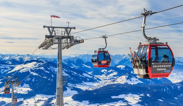 O elevador na estância de esqui de Soll, Hopfgarten. Tirol, Áustria — Fotografia de Stock