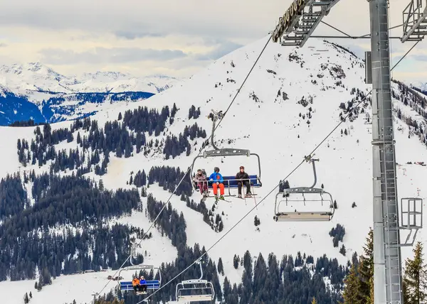 Ski lift.  Ski resort Brixen im Thalef. Mountain Hohe Salve. — Stock Photo, Image