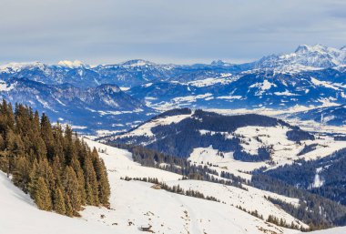 Ski resort Brixen im Thalef eteklerinde. Tyrol, Avusturya