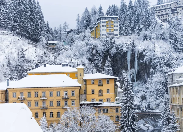 Visa Hotel i det österrikiska spa and ski resort Bad Gasteinl — Stockfoto