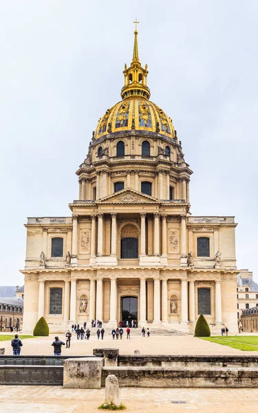 Kostel domu zakázáno, Paříž, Francie — Stock fotografie