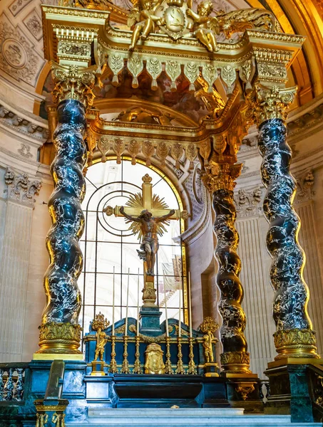 Interiors and architectural details of the Hotel des Invalides, — Stock Photo, Image