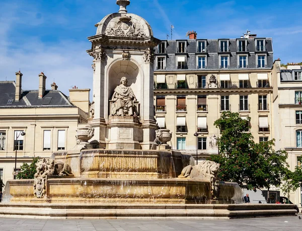 Der Brunnen Heiliger-Sulpice oder Brunnen der vier Bischöfe. Paris, Frankreich — Stockfoto